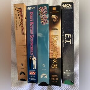 Five VHS videos - ET; Lord of the Rings - The Two Towers